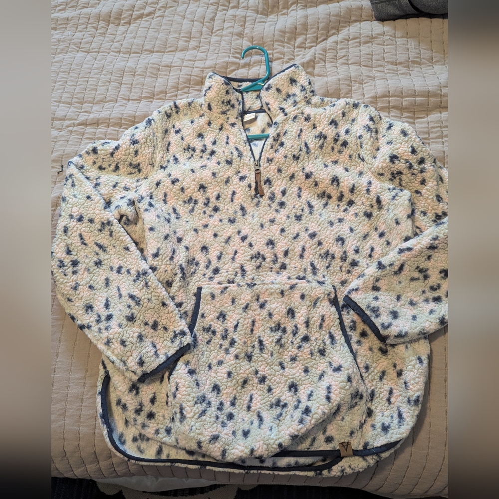 Cozy Fleece Pullover with Leopard Print